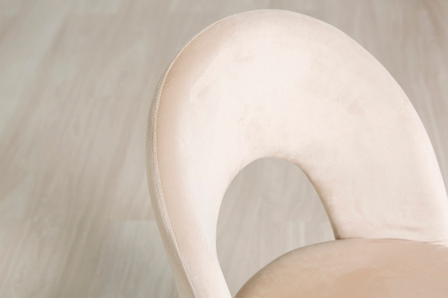 CHAISES EN VELOURS MARGOT