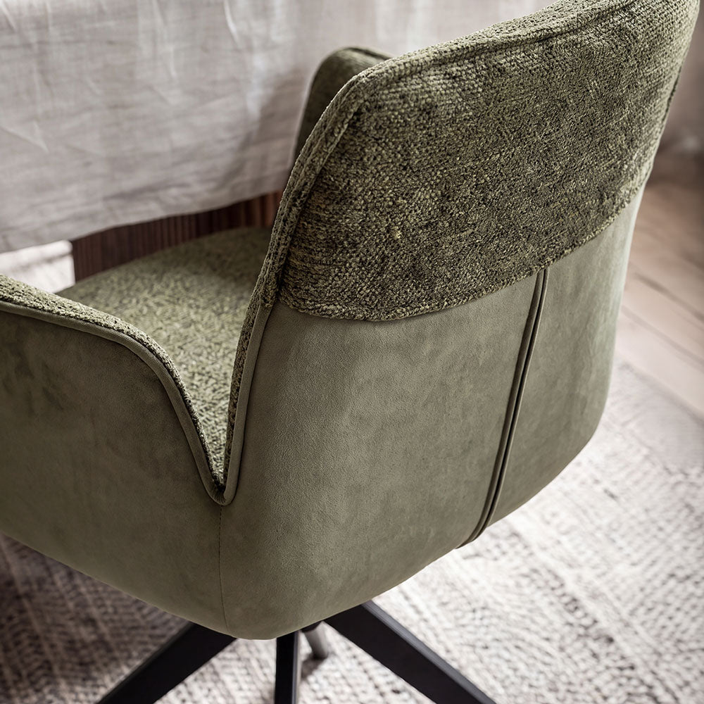 Evelyn – Poltroncina in doppio tessuto con gambe in metallo