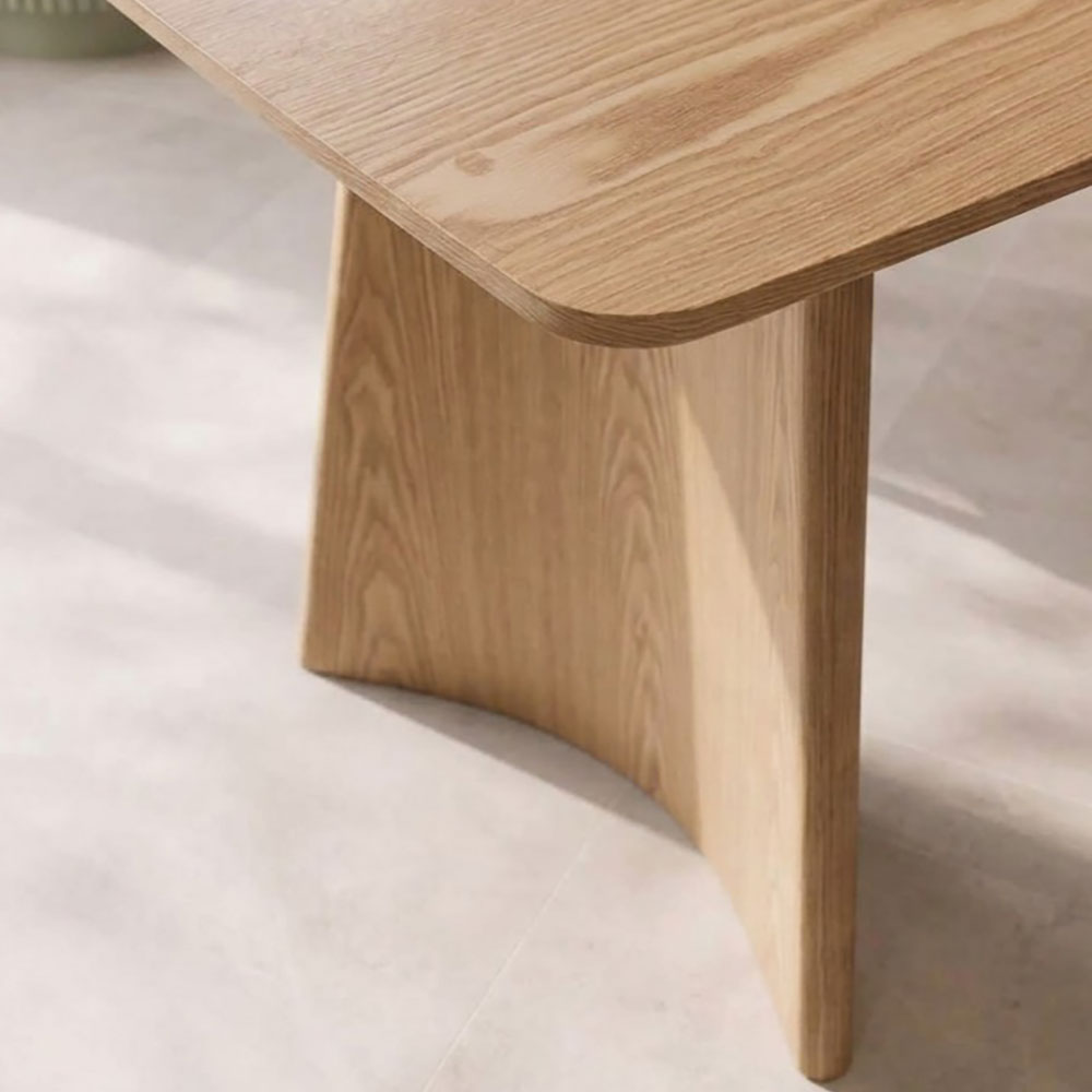 Filippo – tavolo in melaminico effetto legno con gambe curve